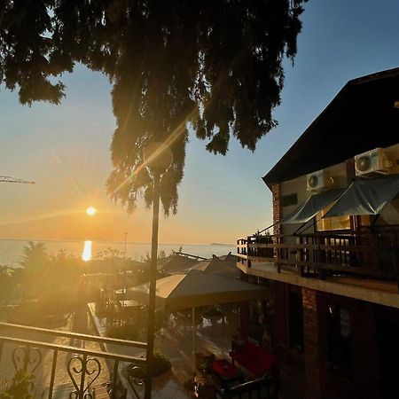 Tekada Hotel & Restaurant Vlore Exterior photo