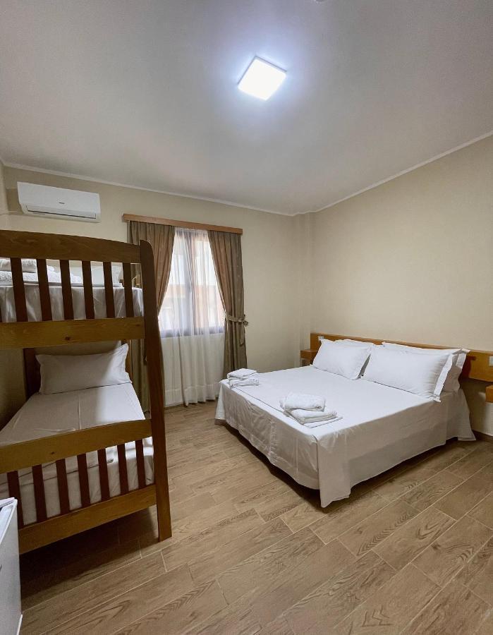 Tekada Hotel & Restaurant Vlore Exterior photo