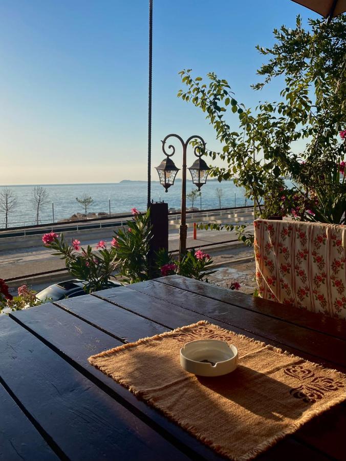 Tekada Hotel & Restaurant Vlore Exterior photo